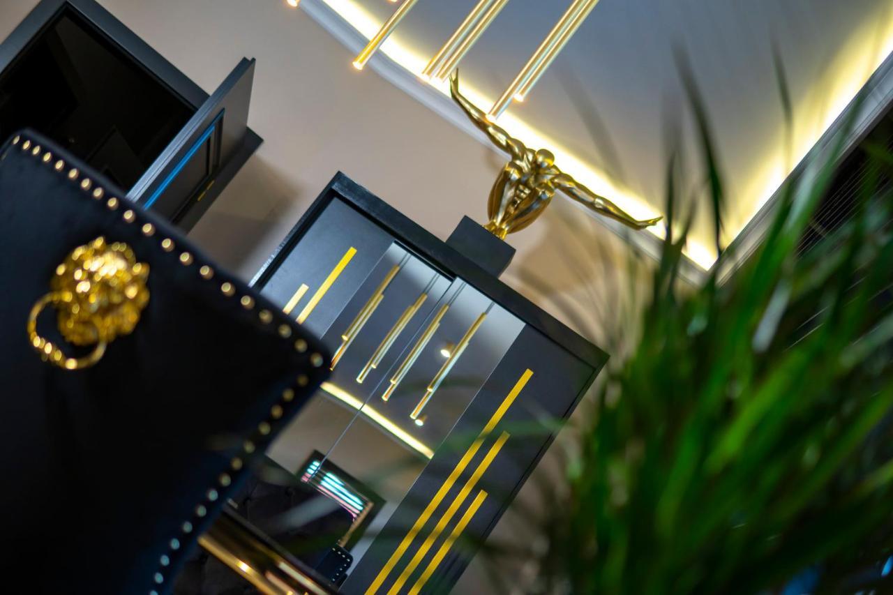 Golden Centrum Apartment *